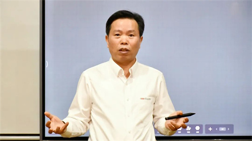 數夫軟件 董事長 張愛國老師