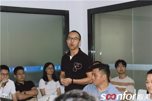 利華項目經理吳曉偉