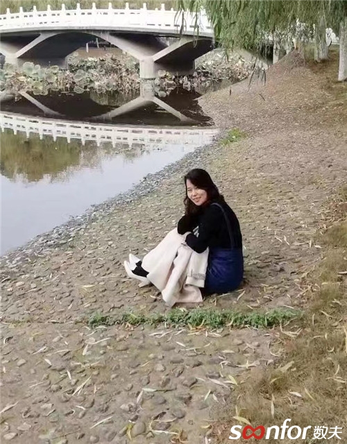張華麗（客服中心）