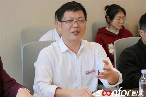 中泰龍膠板事業部副總劉世海