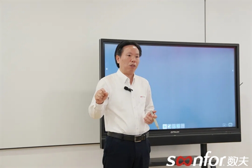 數(shù)夫軟件董事長(zhǎng)張愛國(guó)